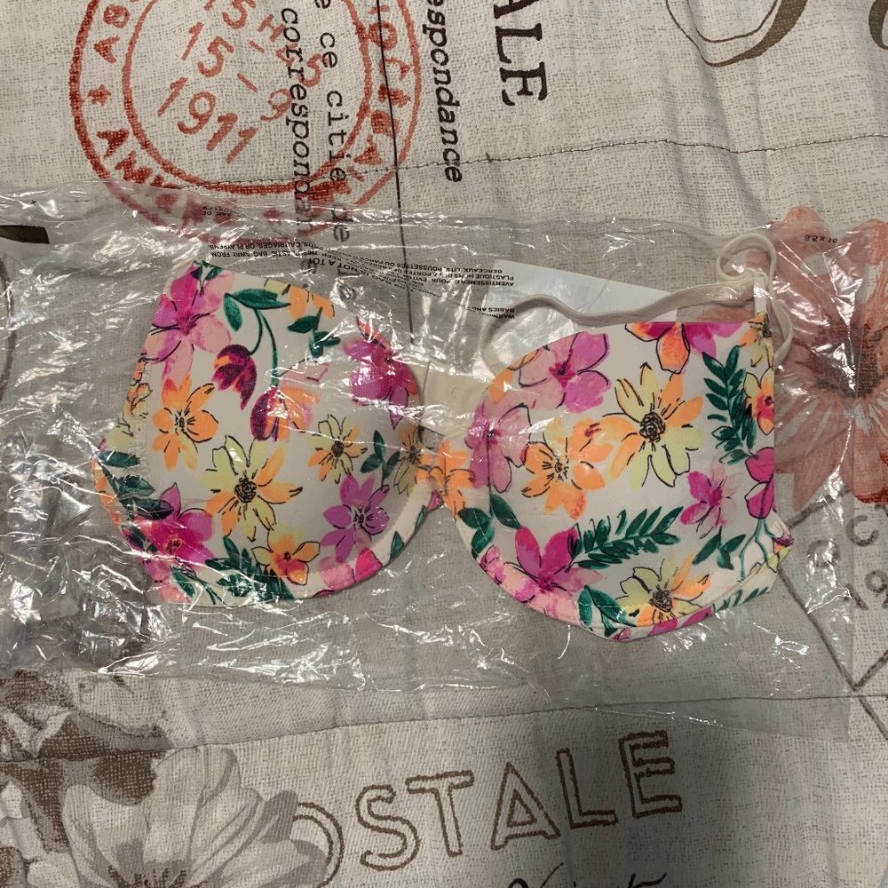 🌸NWOT! PINK WEAR EVERYWHERE SUPER PUSH-UP